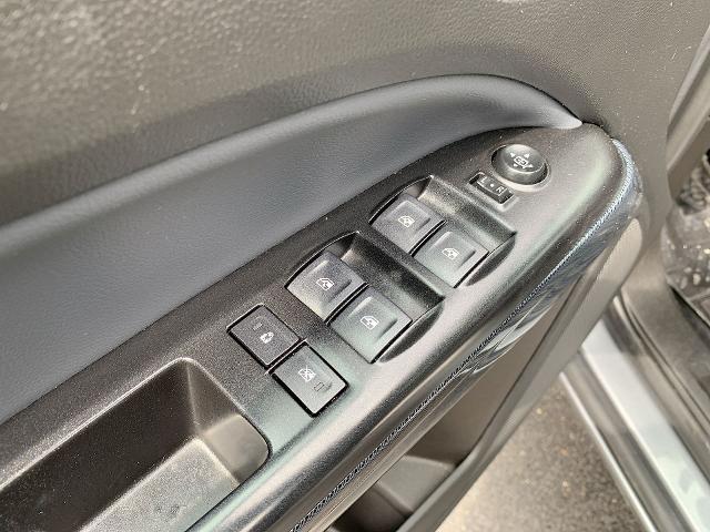 2022 Chevrolet Colorado Vehicle Photo in MOON TOWNSHIP, PA 15108-2571