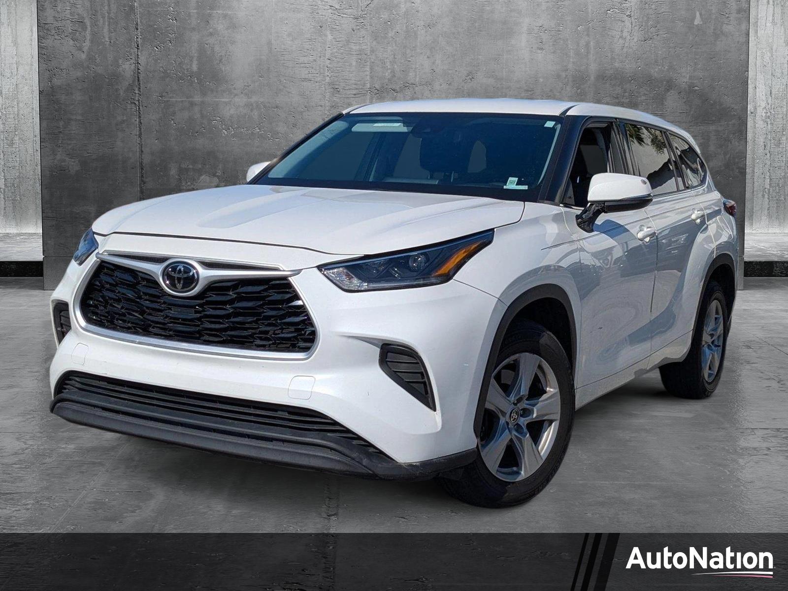 2021 Toyota Highlander Vehicle Photo in Miami, FL 33015