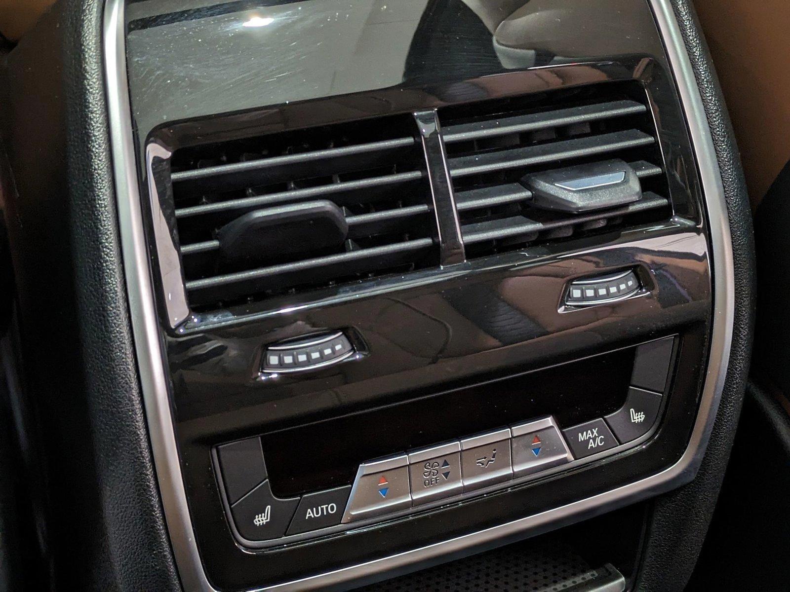 2024 BMW X5 M Vehicle Photo in Rockville, MD 20852