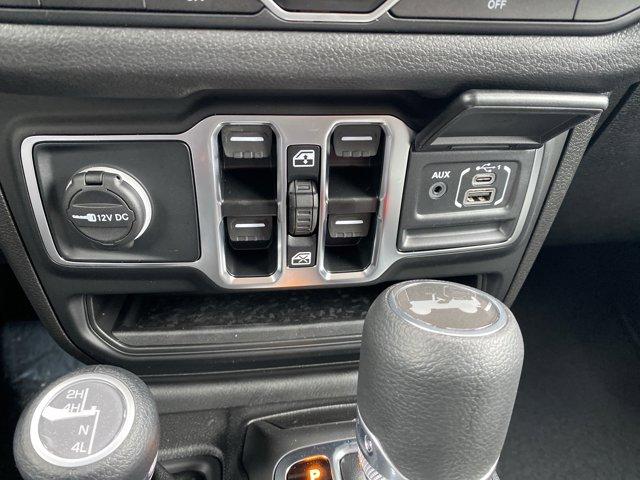 2025 Jeep Wrangler Vehicle Photo in Doylsetown, PA 18901