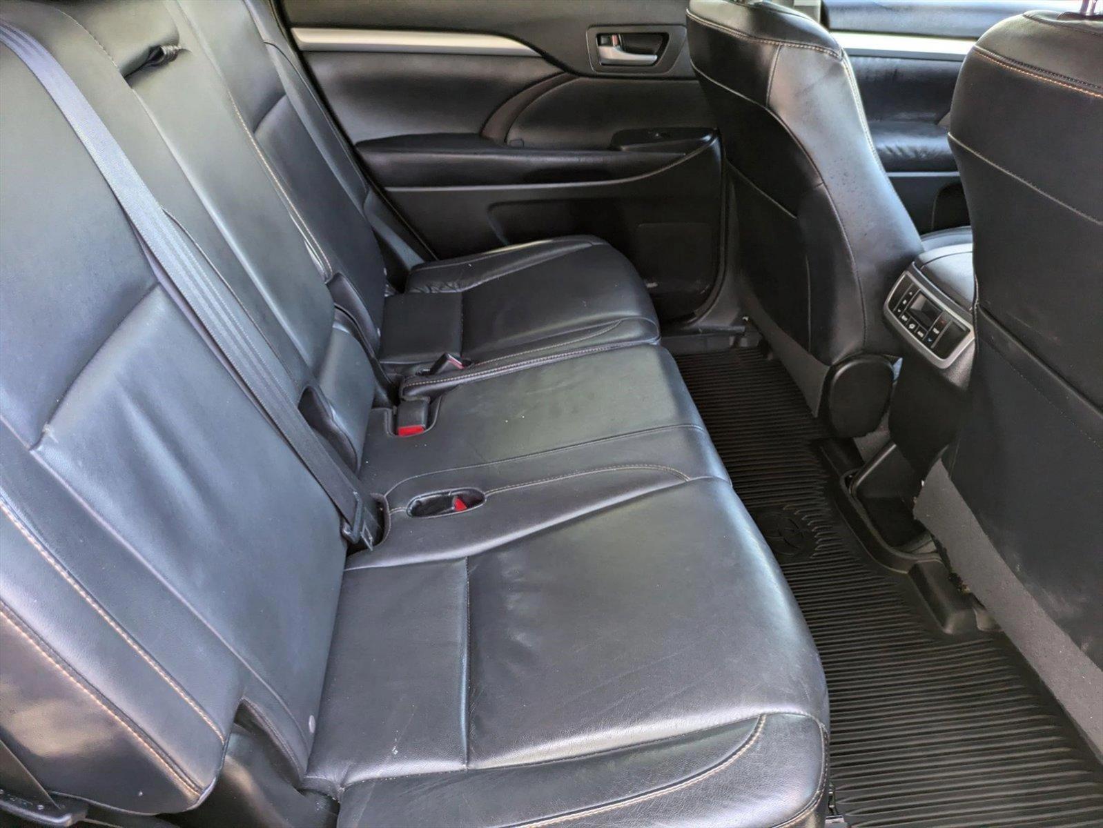 2016 Toyota Highlander Vehicle Photo in Tampa, FL 33614