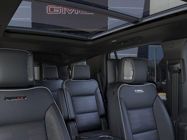 2025 GMC Yukon Vehicle Photo in DANBURY, CT 06810-5034
