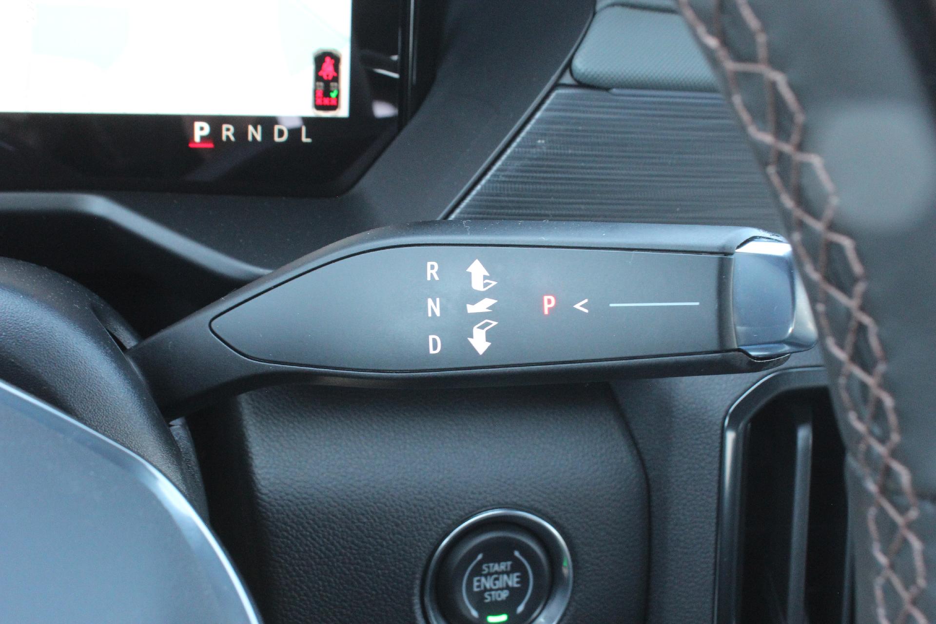 2025 GMC Acadia Vehicle Photo in AURORA, CO 80012-4011