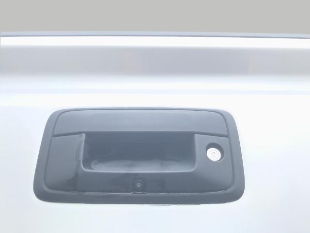 2018 Chevrolet Silverado 1500 Vehicle Photo in GREEN BAY, WI 54303-3330