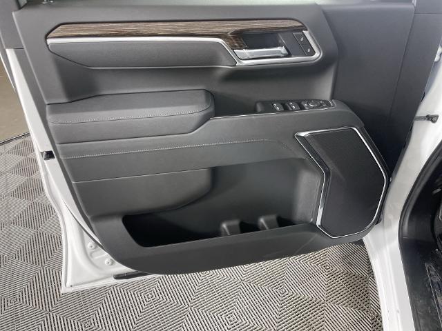 2025 GMC Sierra 1500 Vehicle Photo in GILBERT, AZ 85297-0402