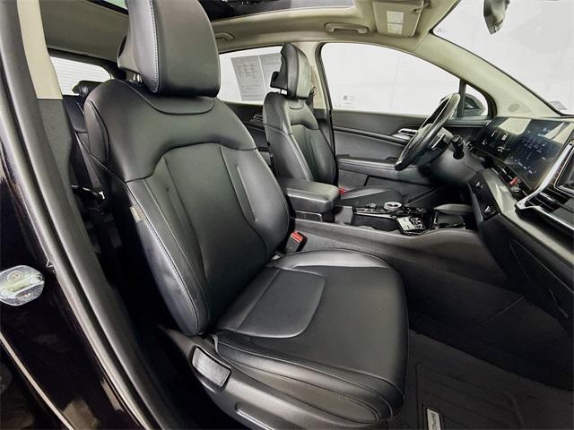 2023 Kia Sportage Hybrid Vehicle Photo in Everett, WA 98204