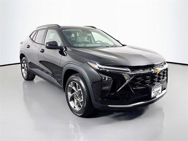 2025 Chevrolet Trax Vehicle Photo in PUYALLUP, WA 98371-4149