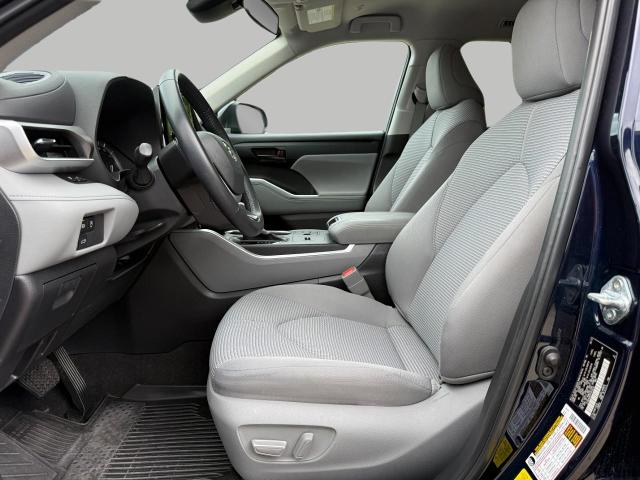 2023 Toyota Highlander Vehicle Photo in Appleton, WI 54914