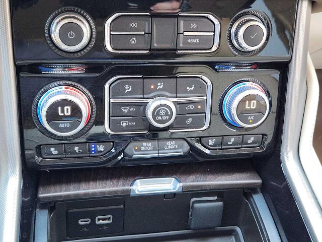 2023 GMC Yukon Vehicle Photo in DENTON, TX 76210-9321
