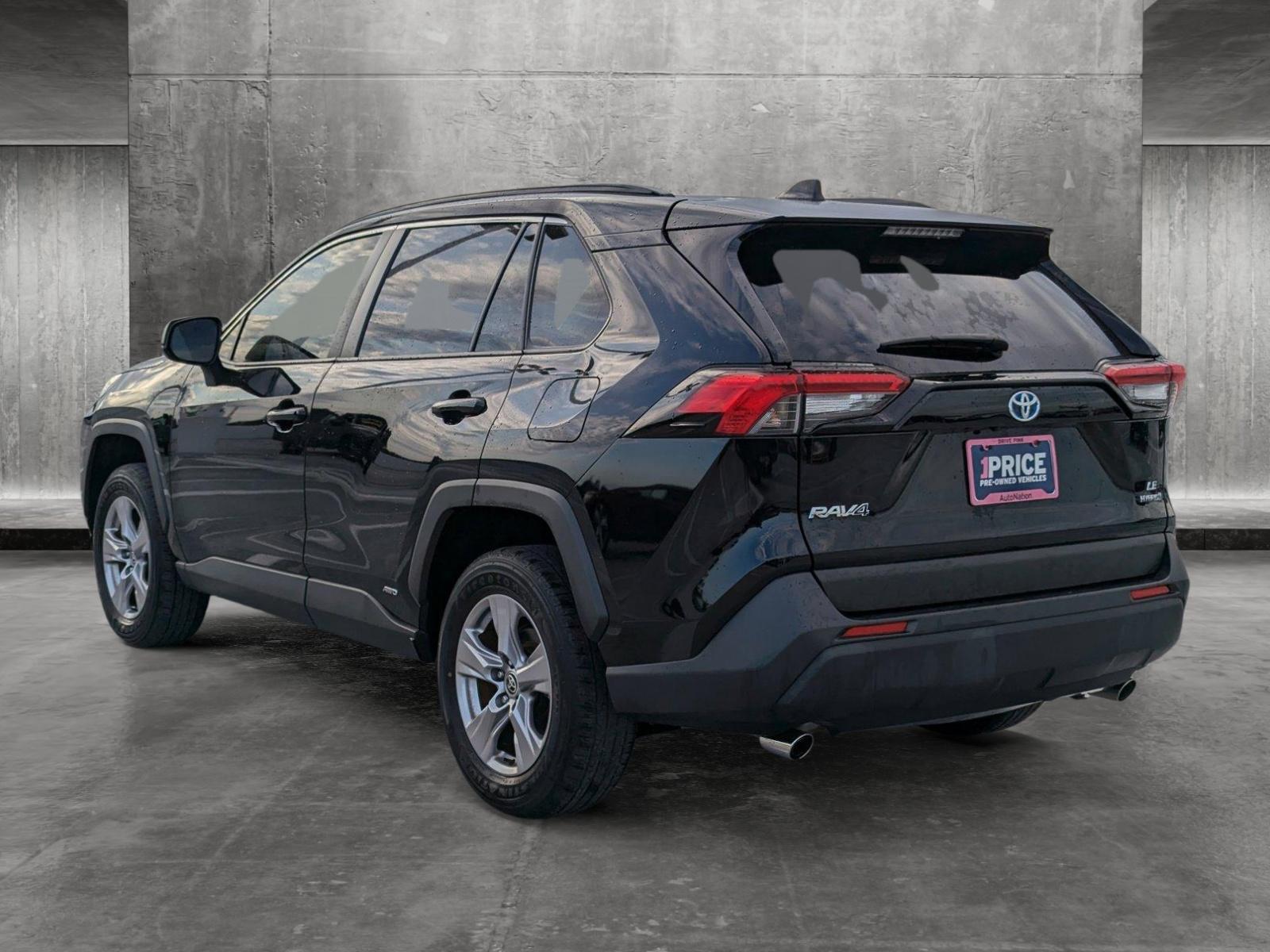 2022 Toyota RAV4 Vehicle Photo in Ft. Myers, FL 33907