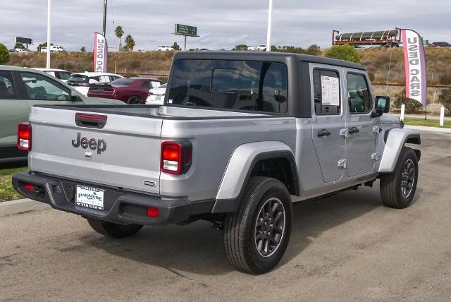 2023 Jeep Gladiator Vehicle Photo in VENTURA, CA 93003-8585