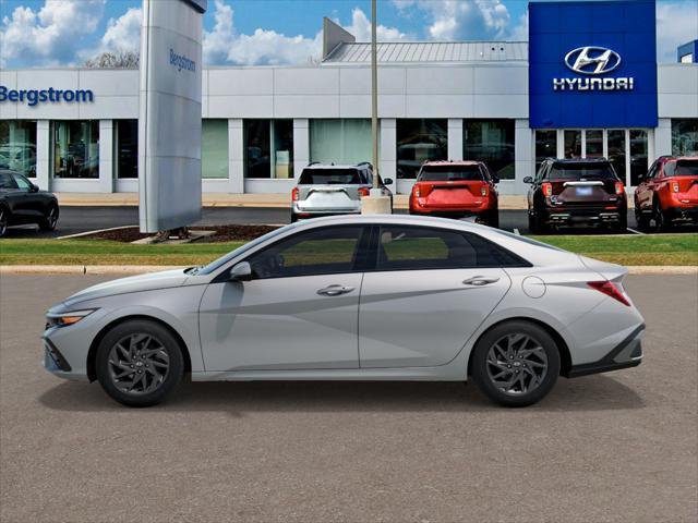 2025 Hyundai ELANTRA Hybrid Vehicle Photo in Green Bay, WI 54304