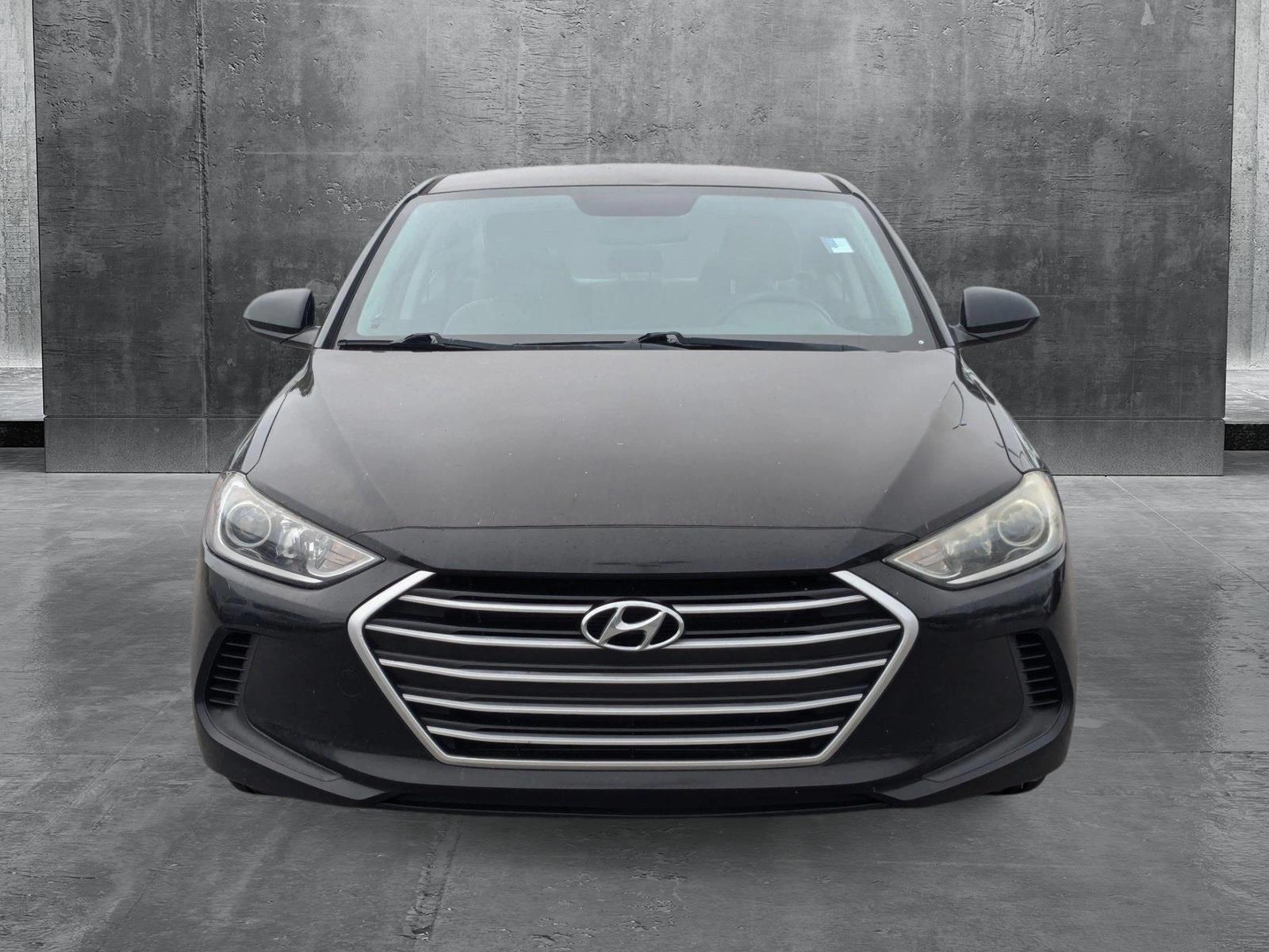 2017 Hyundai ELANTRA Vehicle Photo in St. Petersburg, FL 33713