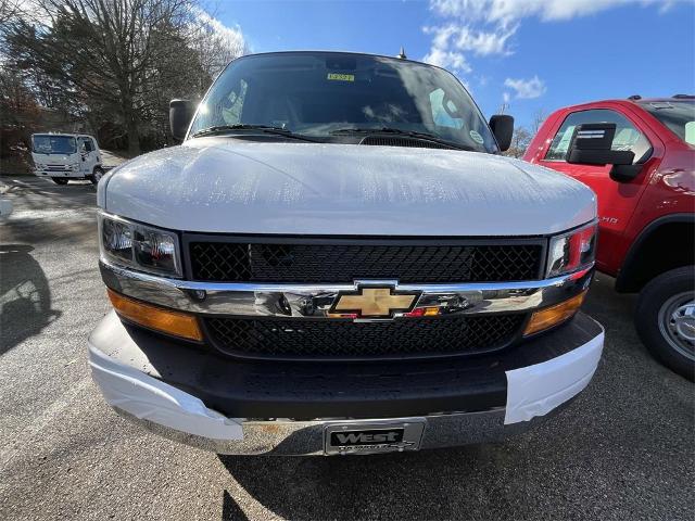 2025 Chevrolet Express Cargo 2500 Vehicle Photo in ALCOA, TN 37701-3235