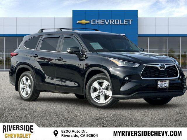 2022 Toyota Highlander Vehicle Photo in RIVERSIDE, CA 92504-4106