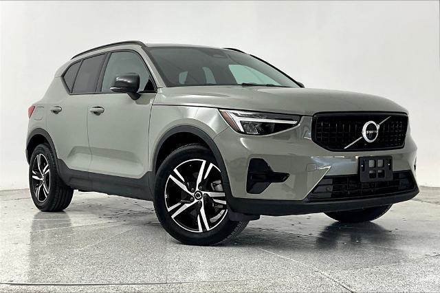 2024 Volvo XC40 Vehicle Photo in Grapevine, TX 76051