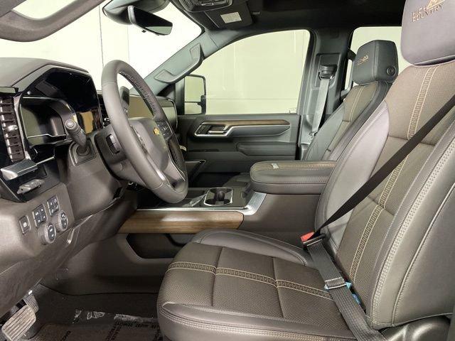 2025 Chevrolet Silverado 3500 HD Vehicle Photo in PHOENIX, AZ 85014-3381