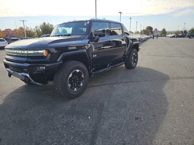 2025 GMC HUMMER EV Pickup Vehicle Photo in Fishers, IN 46038