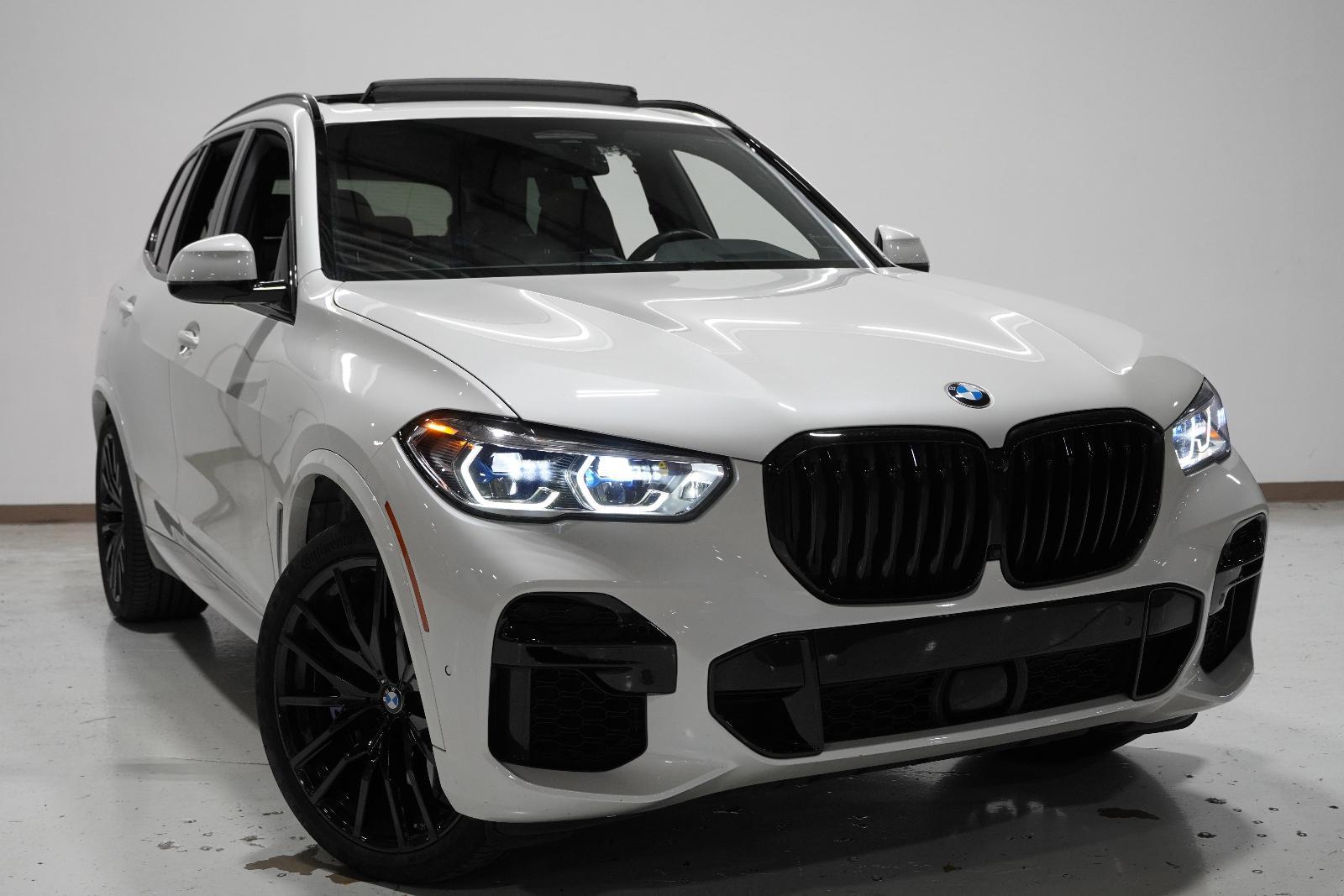 2023 BMW X5 M50i Vehicle Photo in GRAPEVINE, TX 76051
