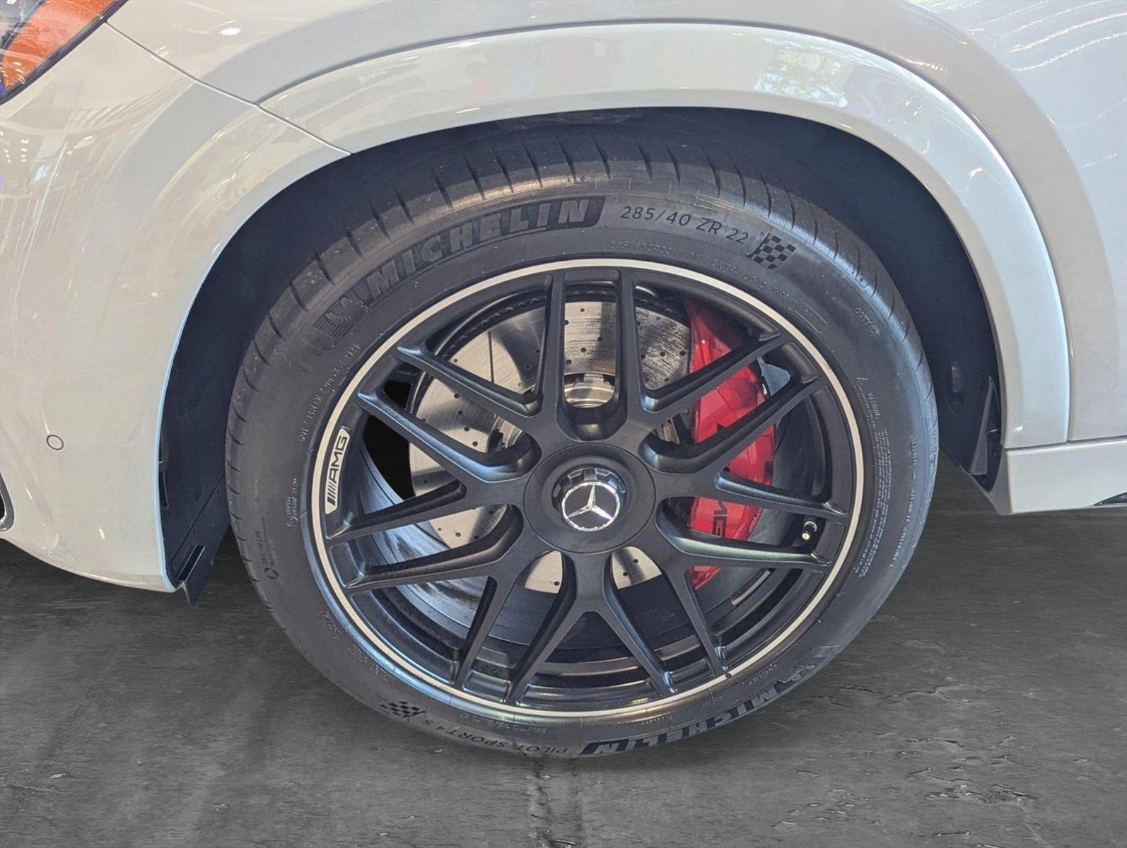 2025 Mercedes-Benz GLE Vehicle Photo in Delray Beach, FL 33444