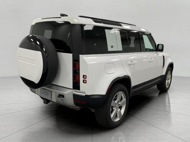 2024 Defender Vehicle Photo in Appleton, WI 54913