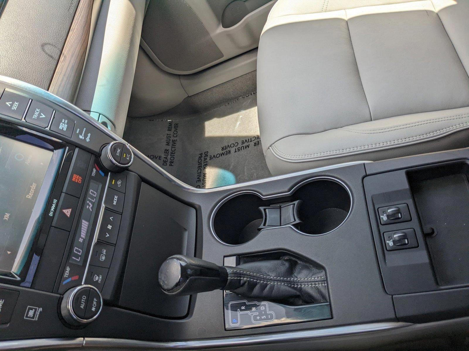 2017 Toyota Camry Vehicle Photo in Davie, FL 33331