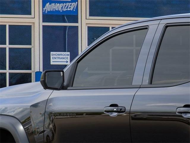 2025 Chevrolet Colorado Vehicle Photo in ENGLEWOOD, CO 80113-6708