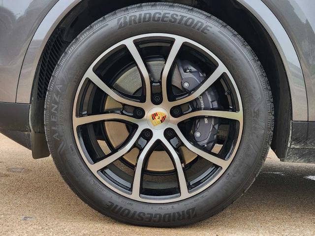 2024 Porsche Cayenne Vehicle Photo in PLANO, TX 75024