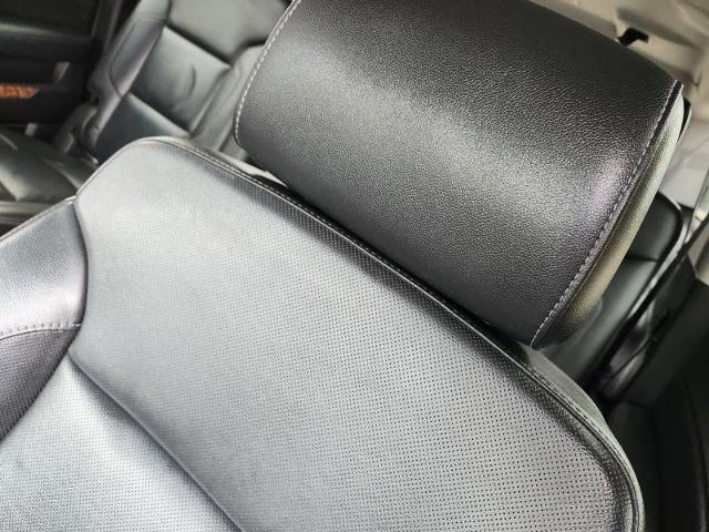 2019 Chevrolet Suburban Vehicle Photo in HOUSTON, TX 77079