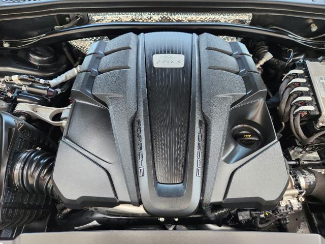 2022 Porsche Macan Vehicle Photo in GRAPEVINE, TX 76051