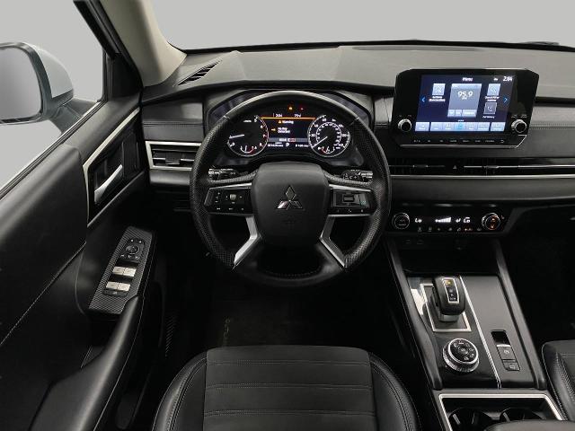 2023 Mitsubishi Outlander Vehicle Photo in Appleton, WI 54913