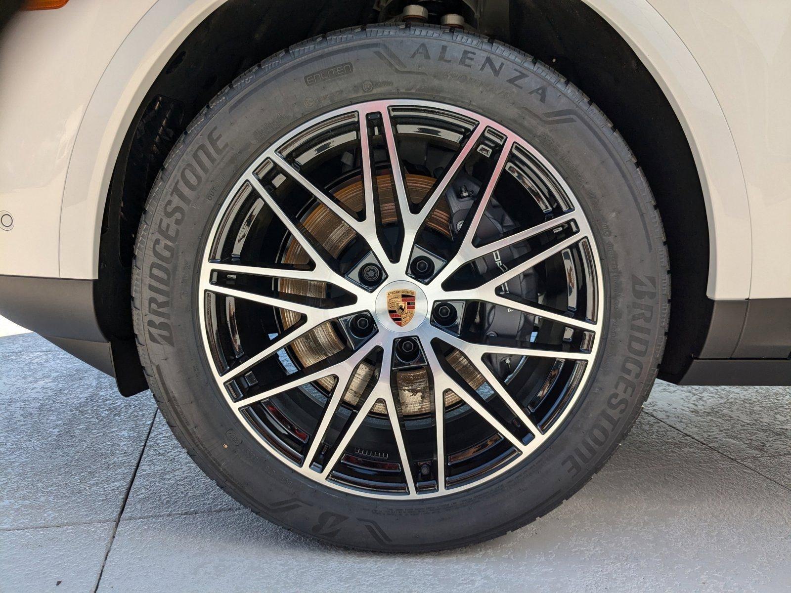 2025 Porsche Cayenne Vehicle Photo in Maitland, FL 32751