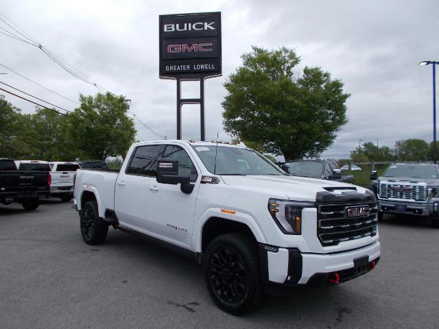 2025 GMC Sierra 2500 HD Vehicle Photo in LOWELL, MA 01852-4336