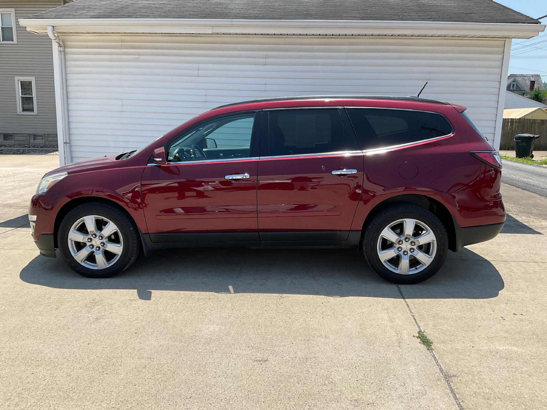 Used 2017 Chevrolet Traverse 1LT with VIN 1GNKVGKD6HJ151649 for sale in Moundsville, WV
