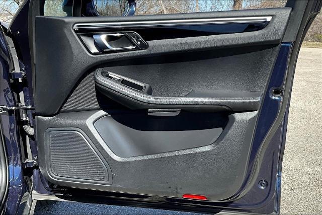 2022 Porsche Macan Vehicle Photo in Tulsa, OK 74145
