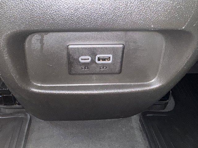 2024 Cadillac XT5 Vehicle Photo in LEOMINSTER, MA 01453-2952
