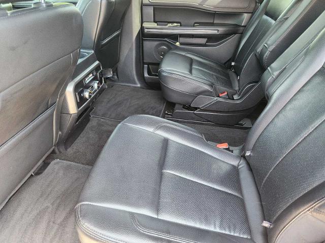 2020 Ford Expedition Vehicle Photo in DENTON, TX 76210-9321