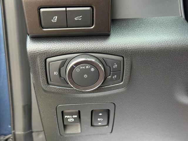 2019 Ford Expedition Vehicle Photo in COLUMBIA, MO 65203-3903