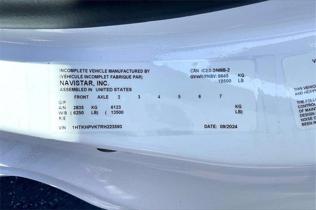 2024 Chevrolet Silverado Chassis Cab Vehicle Photo in INDEPENDENCE, MO 64055-1314