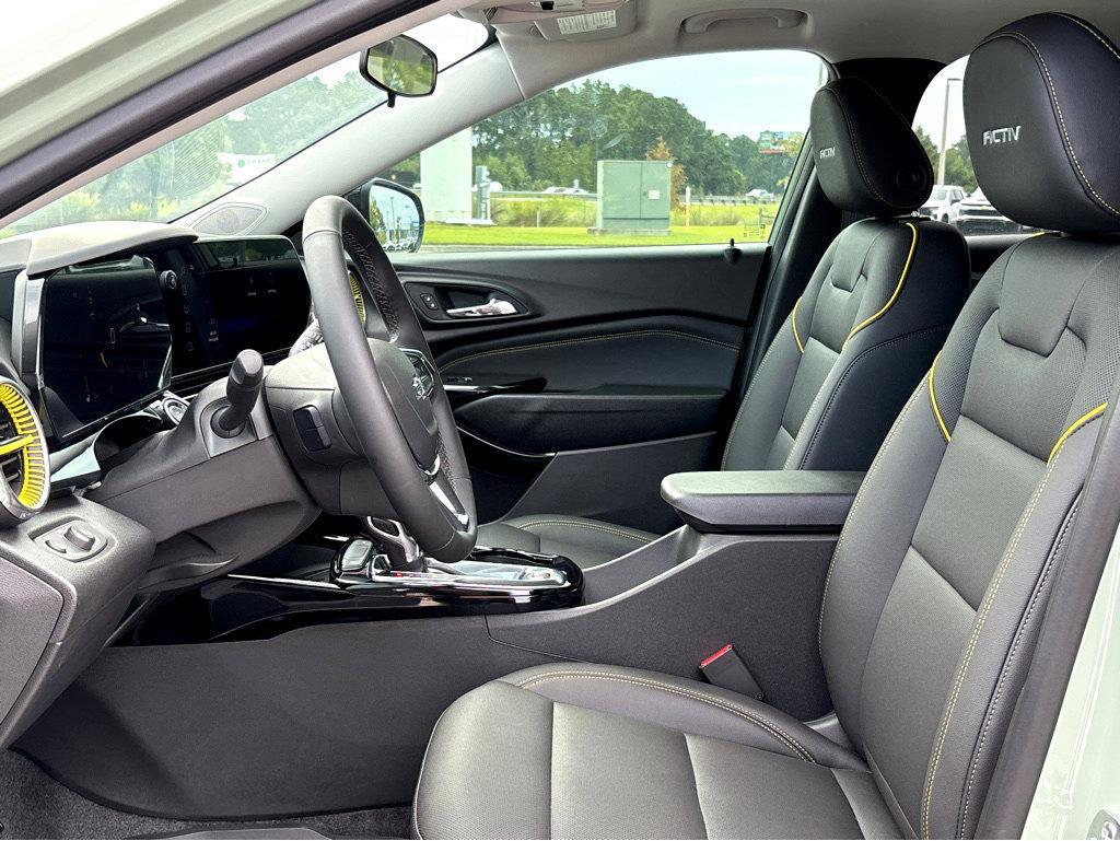 2025 Chevrolet Trax Vehicle Photo in POOLER, GA 31322-3252