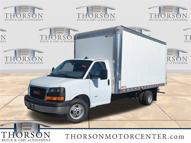 2024 GMC Savana Cutaway 3500 Vehicle Photo in PASADENA, CA 91107-3803