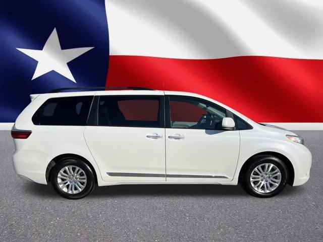 Used 2017 Toyota Sienna XLE with VIN 5TDYZ3DC5HS776969 for sale in Jersey Village, TX