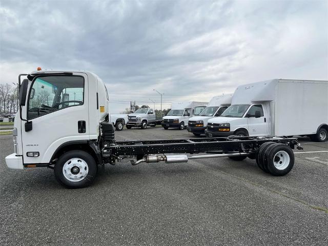 2024 Chevrolet Low Cab Forward 3500 Vehicle Photo in ALCOA, TN 37701-3235