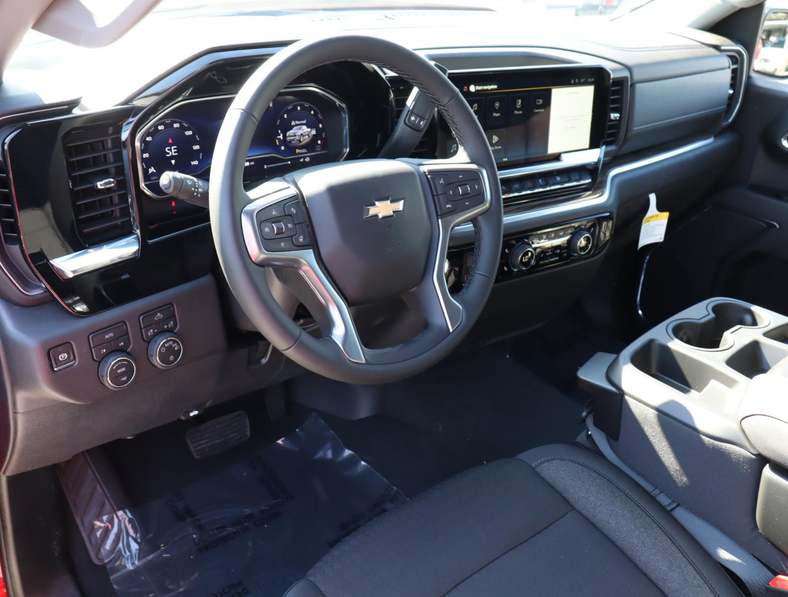 2025 Chevrolet Silverado 1500 Vehicle Photo in LOS ANGELES, CA 90007-3794