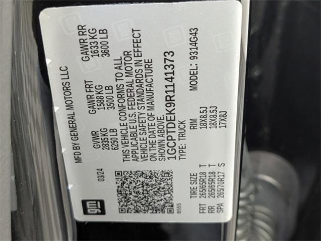 2024 Chevrolet Colorado Vehicle Photo in ENGLEWOOD, CO 80113-6708