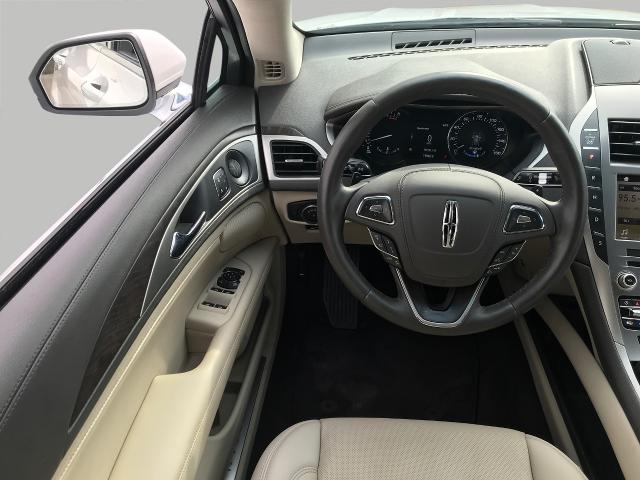 2019 Lincoln MKZ Vehicle Photo in GREEN BAY, WI 54303-3330