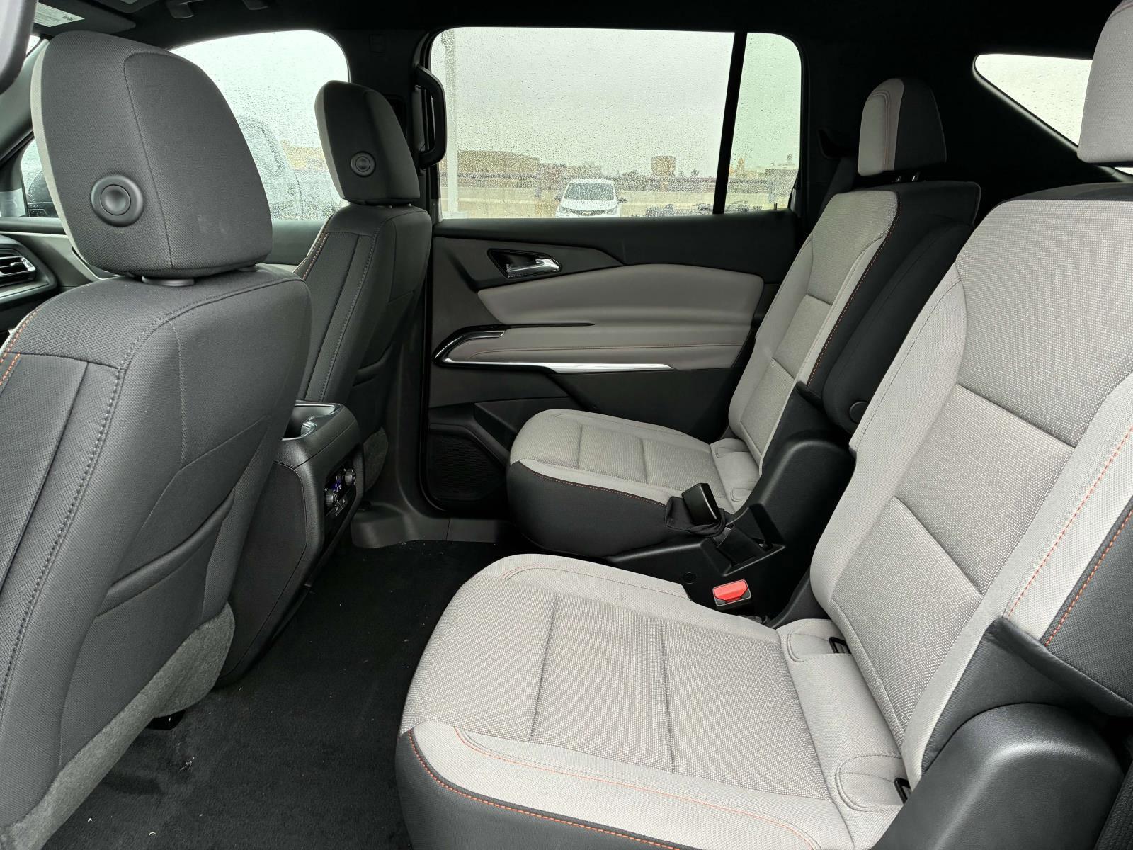 2025 Chevrolet Traverse Vehicle Photo in LOS ANGELES, CA 90007-3794