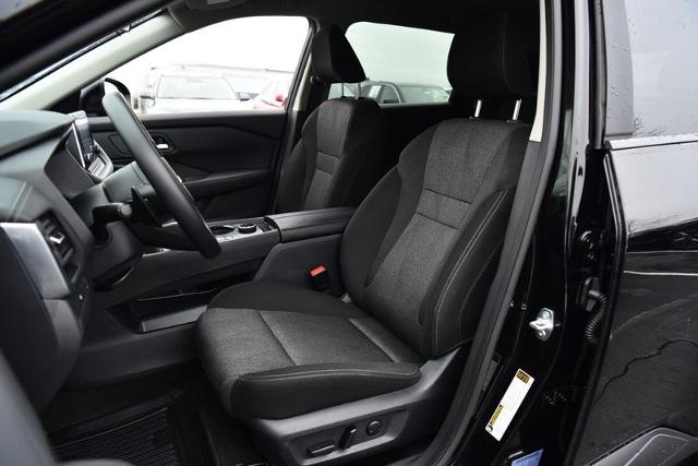 2024 Nissan Rogue Vehicle Photo in Ballwin, MO 63011