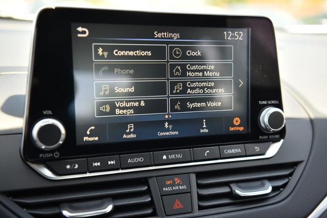 2025 Nissan Altima Vehicle Photo in Ballwin, MO 63011