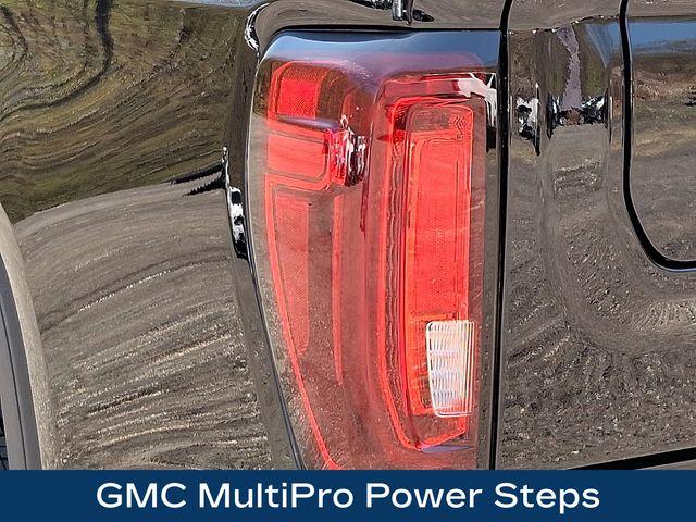 2023 GMC Sierra 1500 Vehicle Photo in WATERTOWN, CT 06795-3318